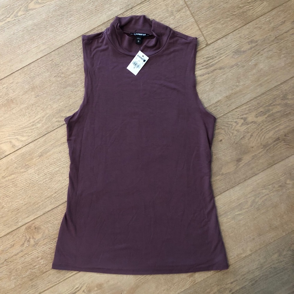 Express Women’s Mockneck Top
